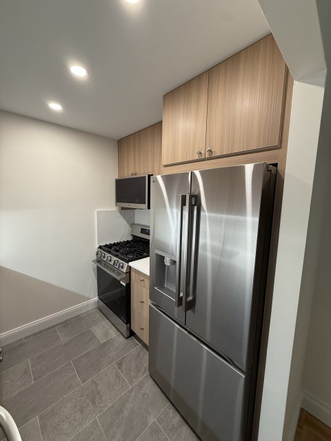 Bathrooms remodel by A&A Construction