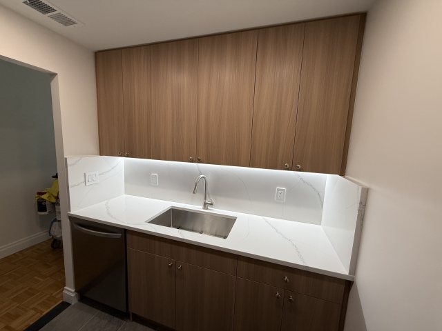 Bathrooms remodel by A&A Construction