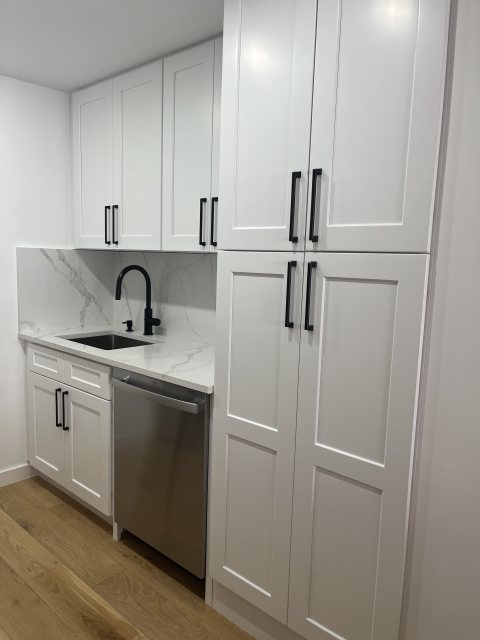 Bathrooms remodel by A&A Construction
